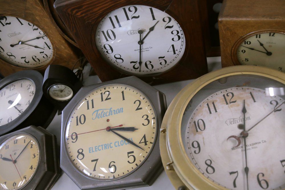 Sleep experts in Louisville share tips for helping your body adjust to daylight saving time